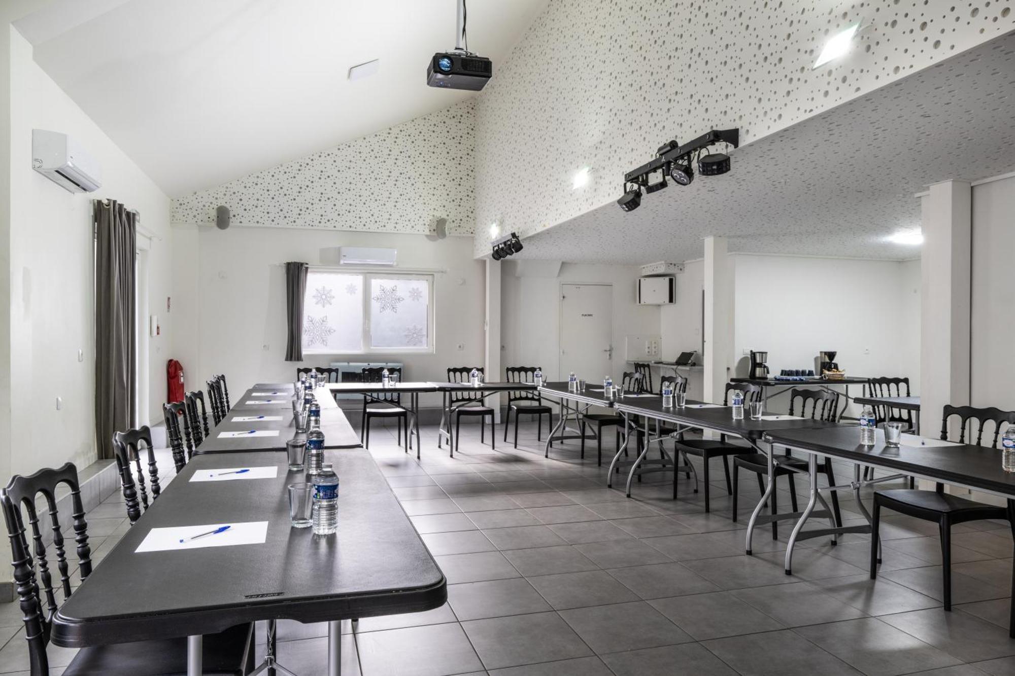 L'Epinette - Gite De Groupe Et Salle De Reception Allevard Extérieur photo